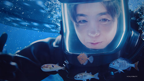 ～思いもよらない身近な場所で、マルハニチロに出会う～新企業CM「人生は出会いの連続」シリーズ「小魚の恩返し」編 2025年10月1日（水）全国でオンエア開始