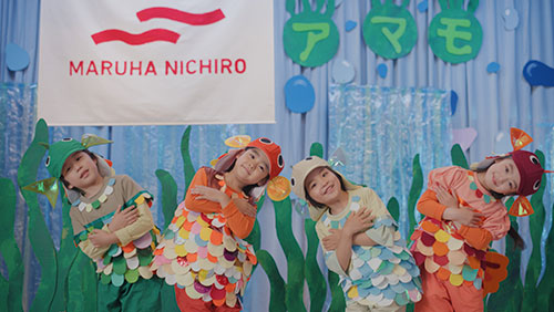 ～思いもよらない身近な場所で、マルハニチロに出会う～新企業CM「人生は出会いの連続」シリーズ「小魚の恩返し」編 2025年10月1日（水）全国でオンエア開始