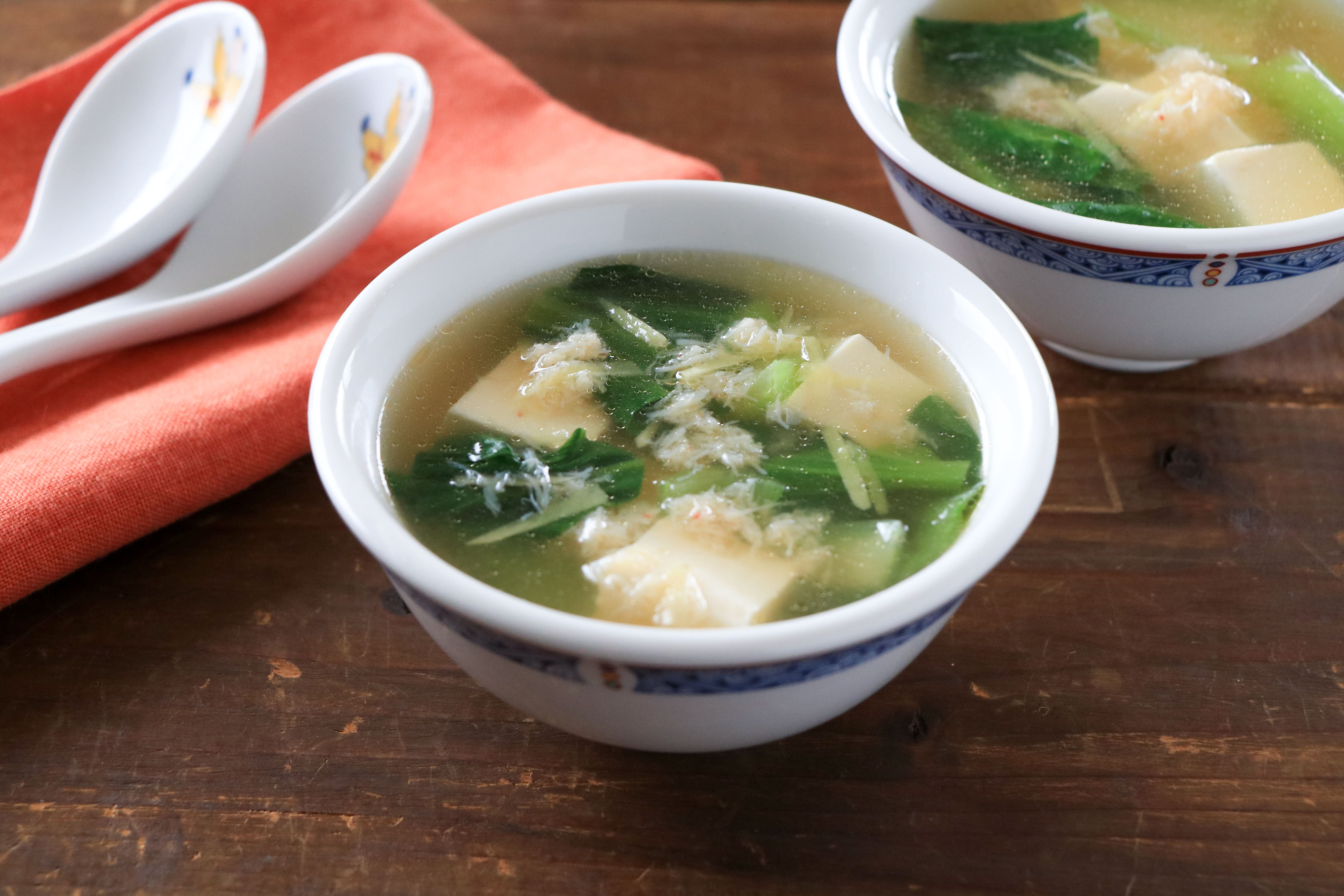 かにとレタスの中華風スープ