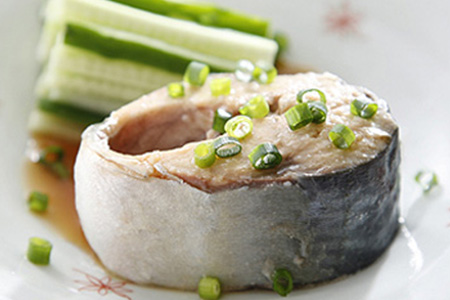 水 鯖 そのまま の 煮 缶