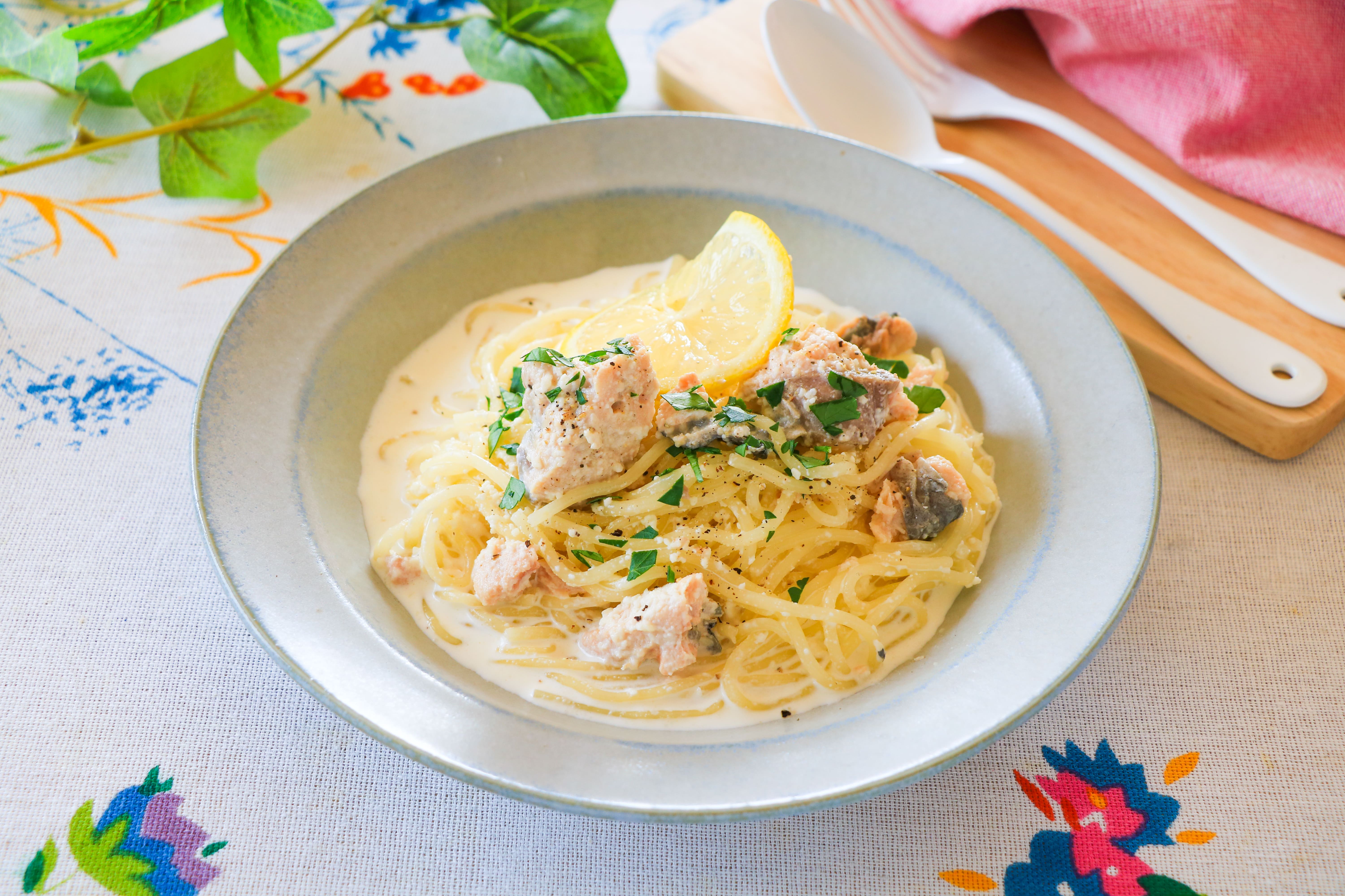 さけ水煮と糖質0g麺の冷製レモンパスタ風